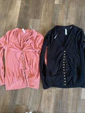 Zenana Outfitters Dual Pack V-Neck Button Cardigans - Coral & Black